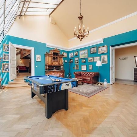 Magnificent Historical Penthouse In The Heart Of Prague Apartamento Exterior foto