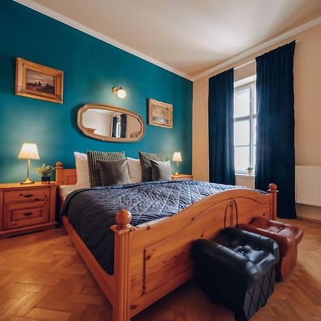 Magnificent Historical Penthouse In The Heart Of Prague Apartamento Exterior foto
