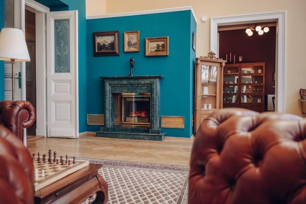 Magnificent Historical Penthouse In The Heart Of Prague Apartamento Exterior foto