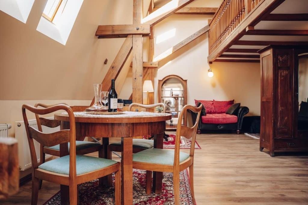 Magnificent Historical Penthouse In The Heart Of Prague Apartamento Exterior foto
