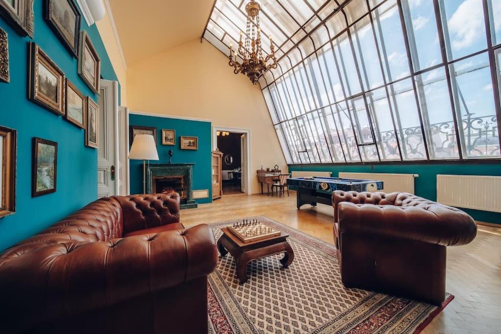 Magnificent Historical Penthouse In The Heart Of Prague Apartamento Exterior foto