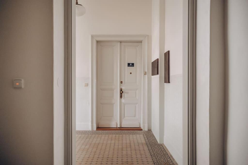 Magnificent Historical Penthouse In The Heart Of Prague Apartamento Exterior foto